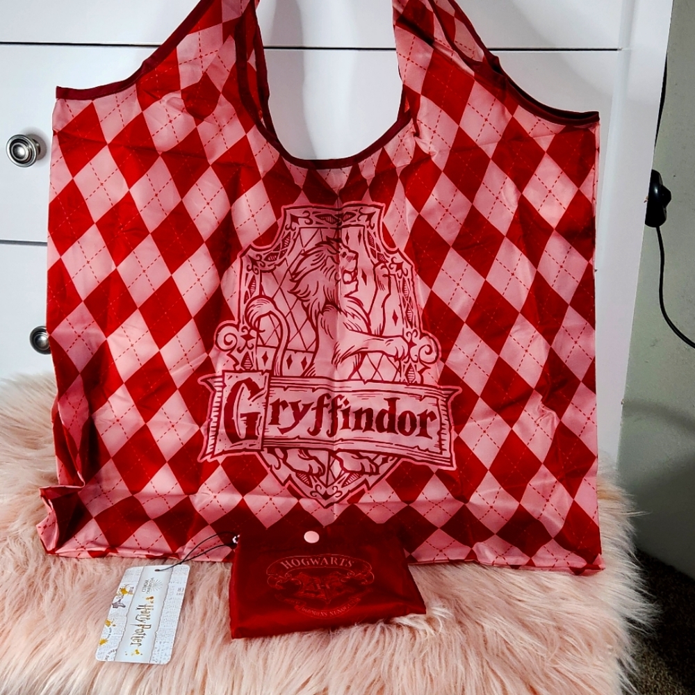 - HARRY POTTER  Collectors  bag! NWT! (O14)